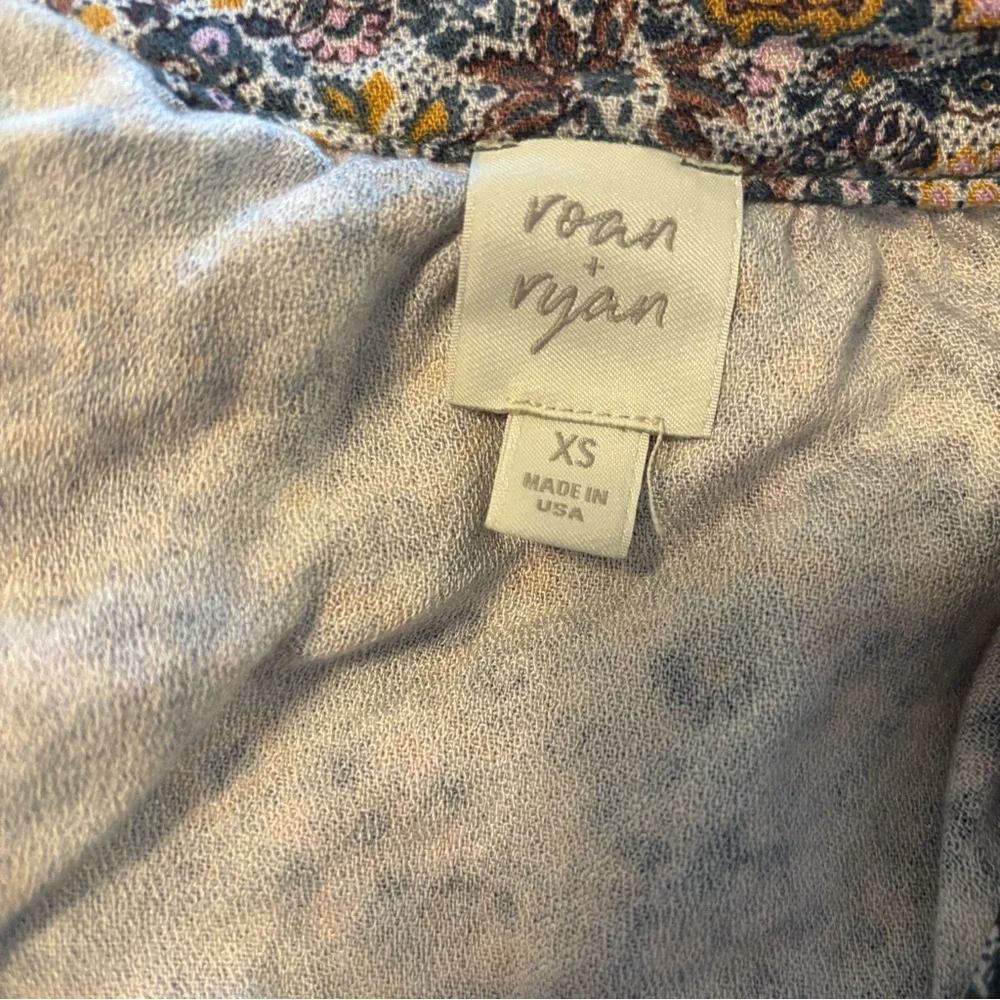 shirt size XS - Picture 5 of 6